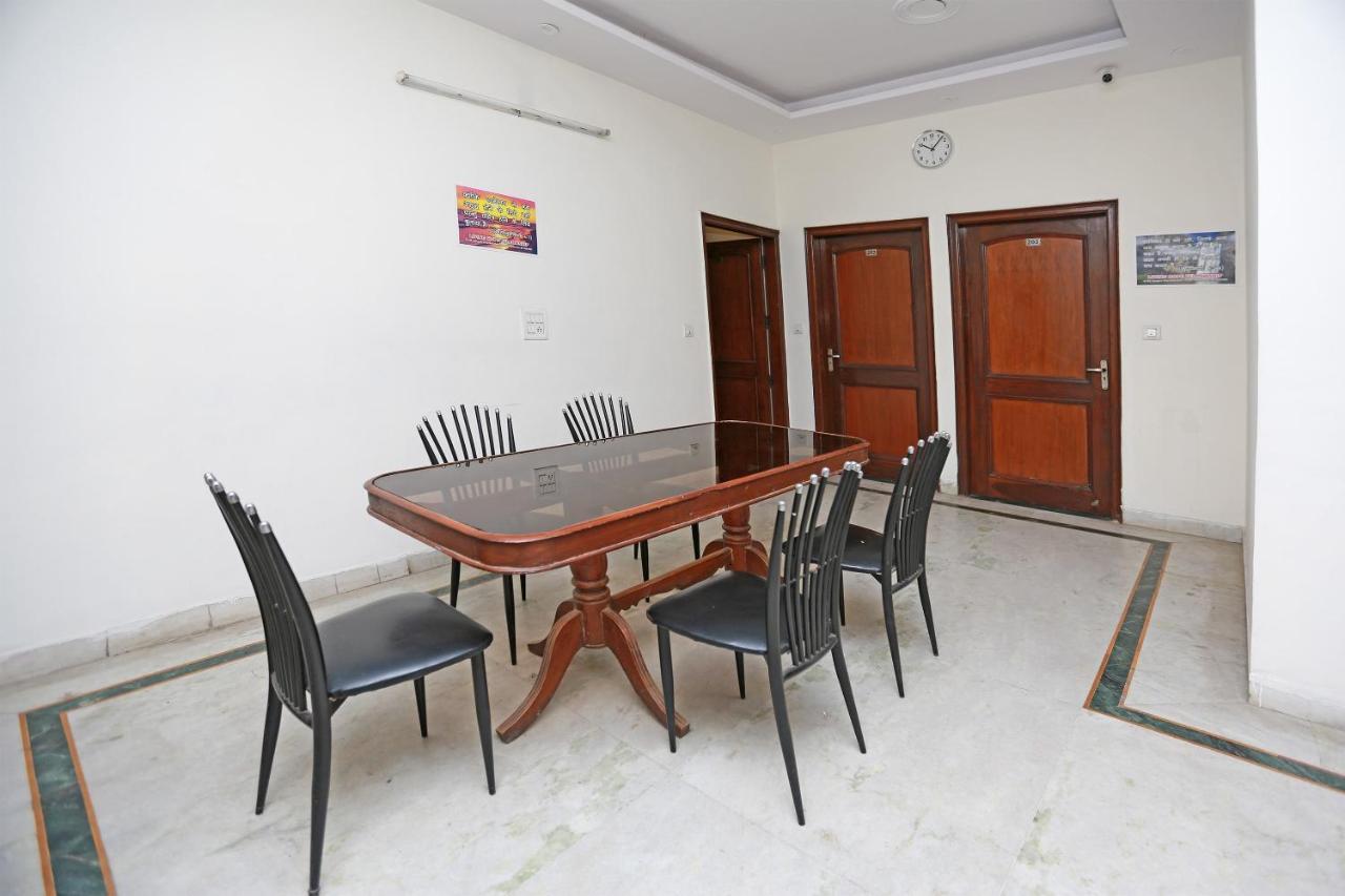 Hotel O Lakshay Residency Gurgaon Exterior photo